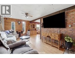Dining room - 894 Mayne Road, Kamloops, BC V2B6H3 Photo 9