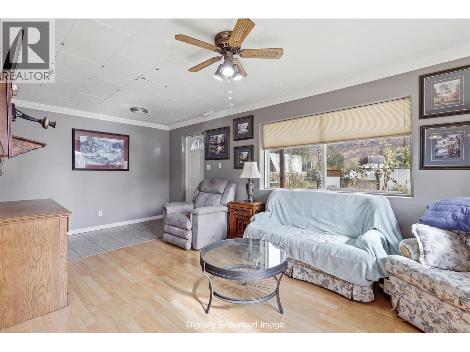 894 MAYNE Road - 5