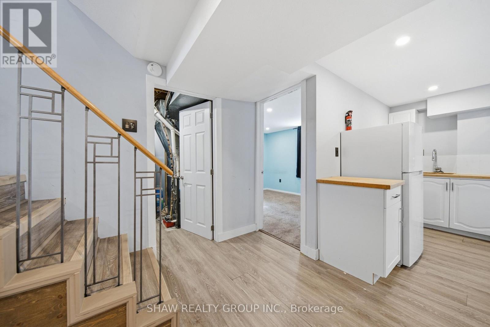 468 HIGHLAND ROAD - 33