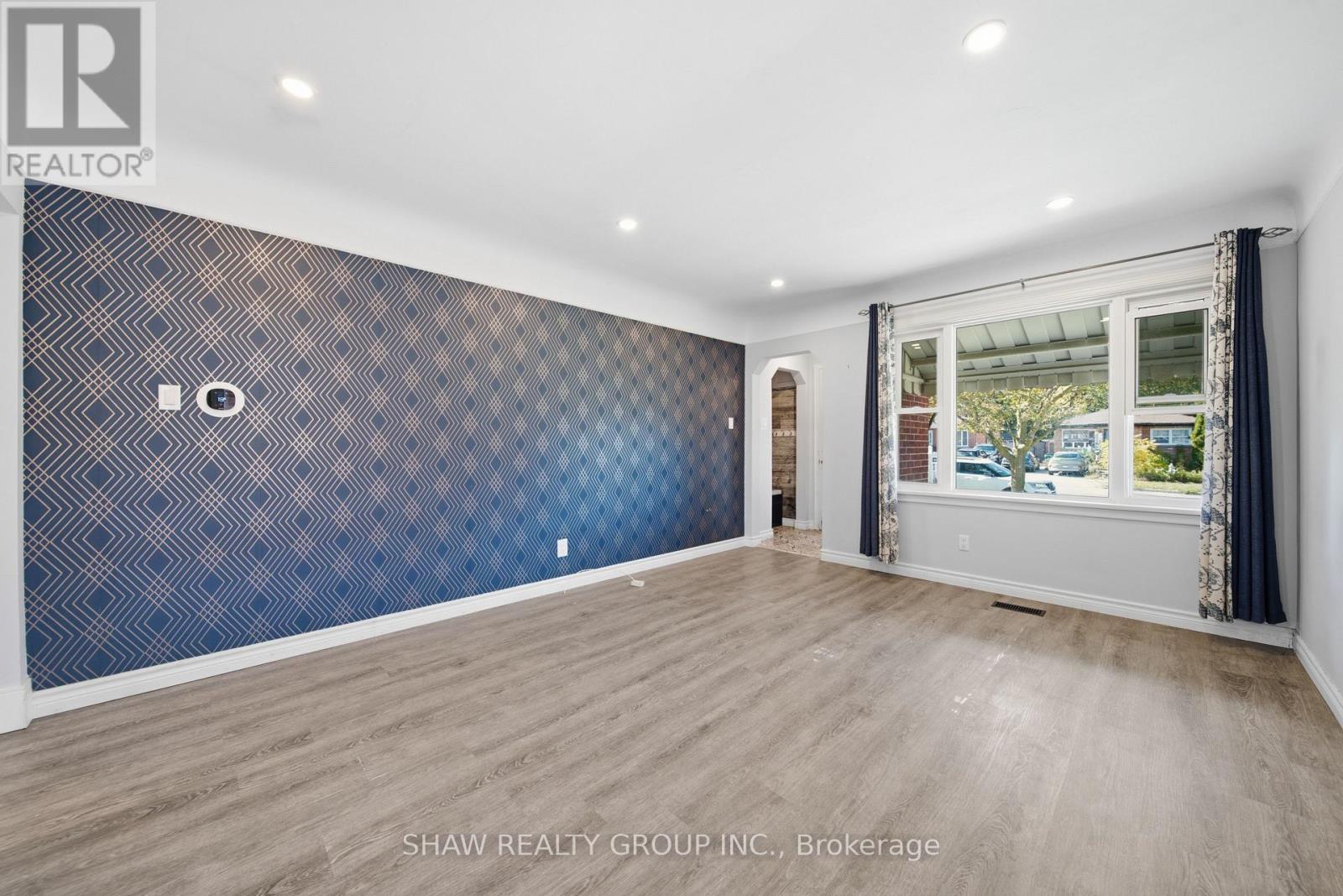 468 HIGHLAND ROAD - 8