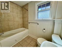 Kitchen - 87 Allen Street W, Waterloo, ON N2L1E5 Photo 8
