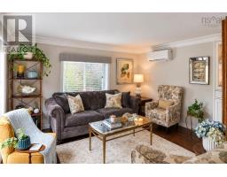 10 Oak Street, Trenton, NS B0K1X0 Photo 8
