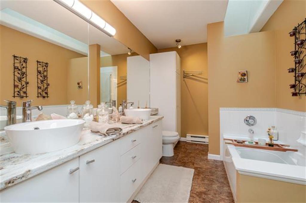 Photo of 70 8930 WALNUT GROVE DRIVE 31