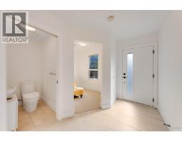 2 9739 University Crescent, Burnaby, BC V5A0E8 Photo 6