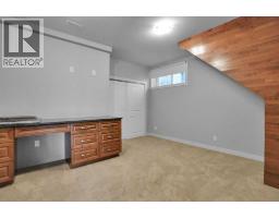 92 Masters Court SE - photo 37