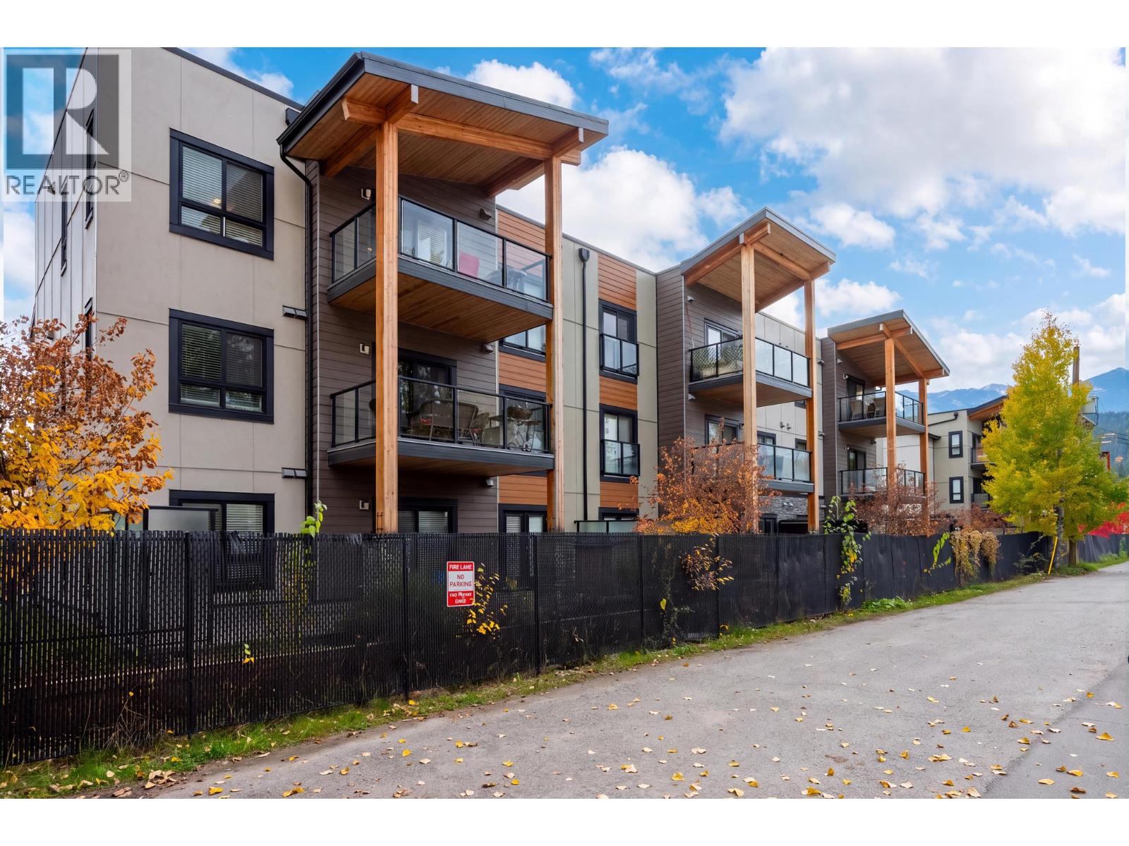 #1205 410 5TH Avenue S - 41