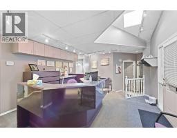 5600 Elbow Drive Sw, Calgary, AB T2V1H8 Photo 12