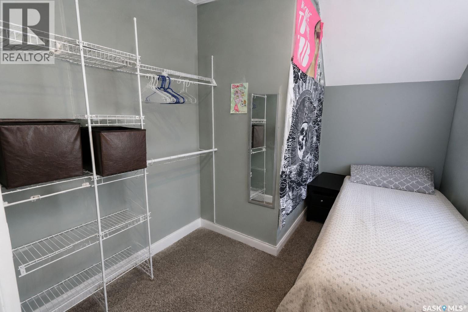 232 10th STREET E - 11