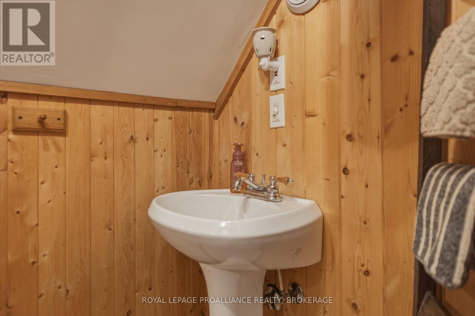 4973 Colebrook Road — photo 23