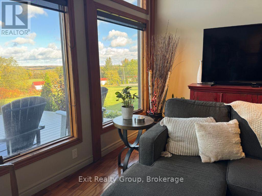 418 Wilson Road, Centre Hastings, ON photo 10