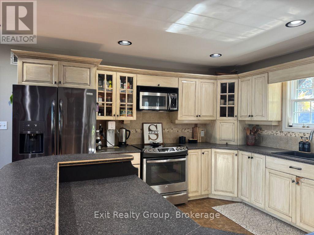 418 Wilson Road, Centre Hastings, ON photo 18