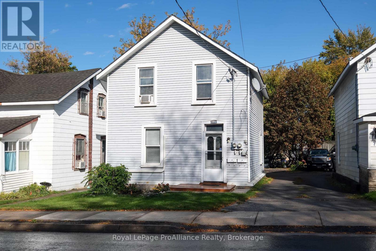 395 Bleecker Avenue, Belleville, ON photo 2