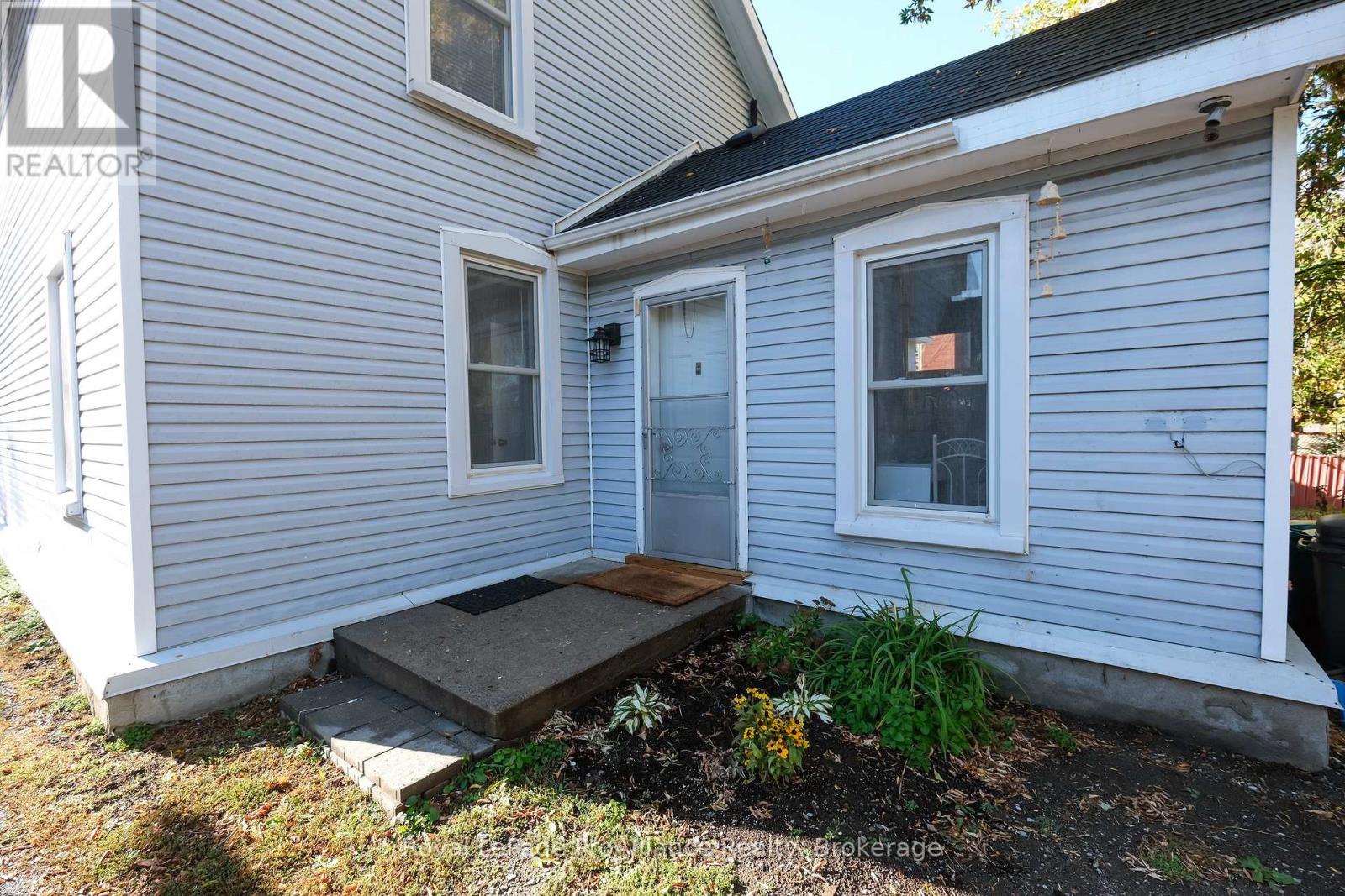 395 Bleecker Avenue, Belleville, ON photo 5