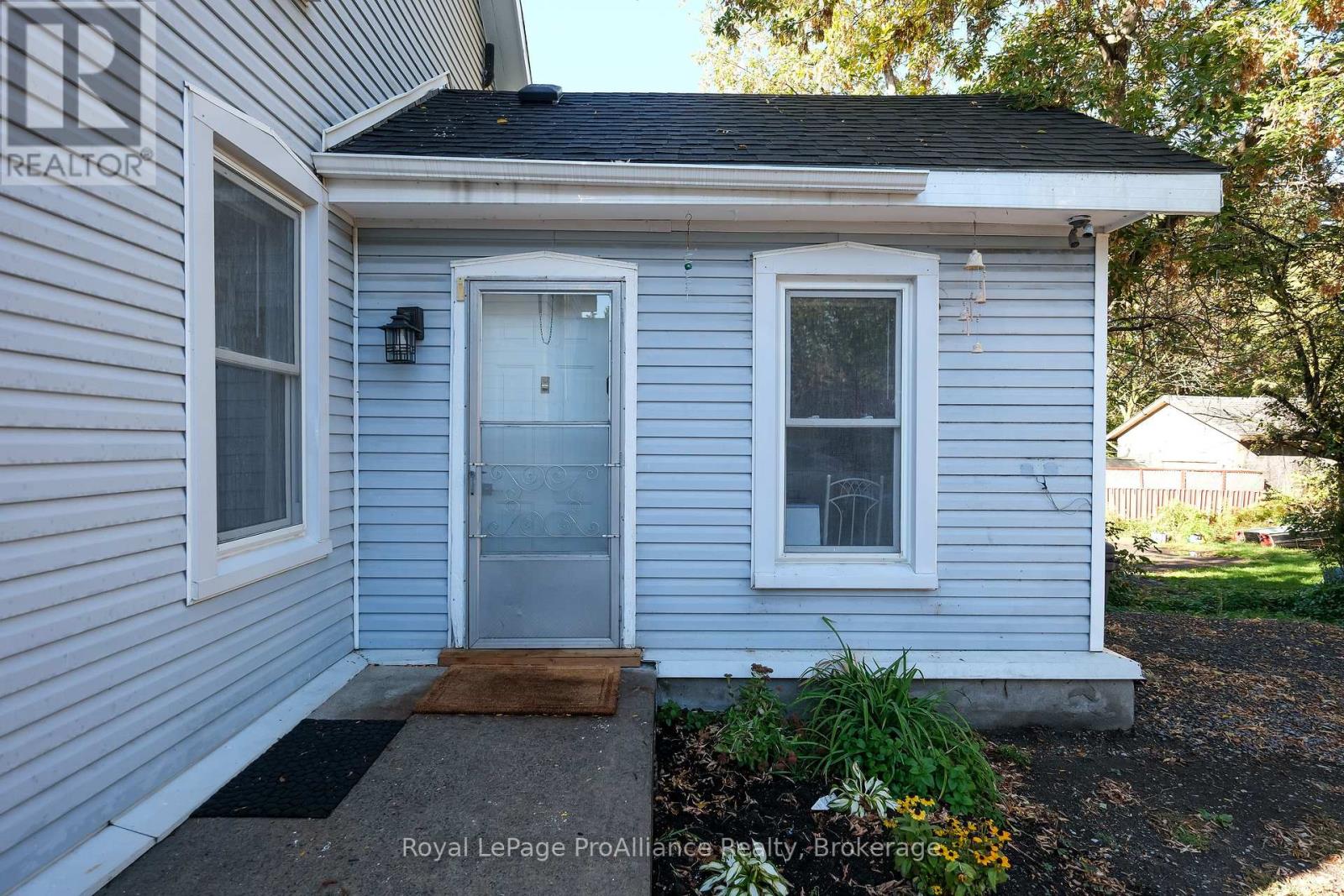 395 Bleecker Avenue, Belleville, ON photo 6