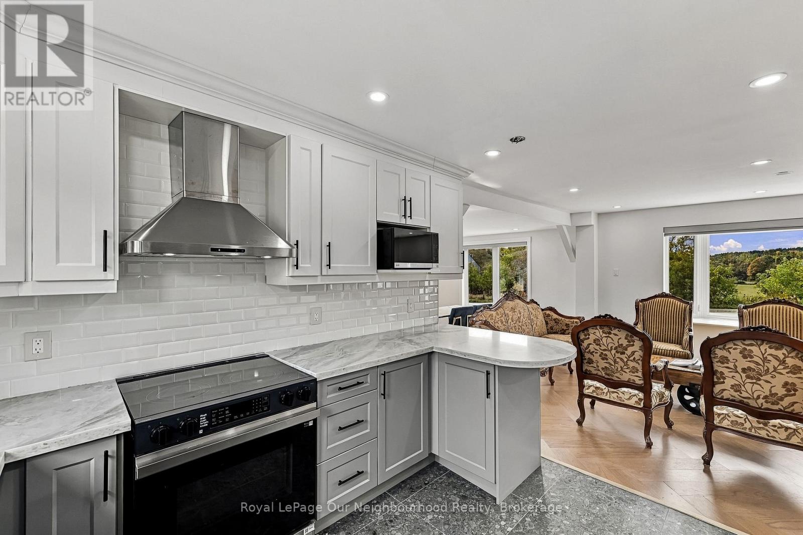 3543 Harwood Road — photo 13