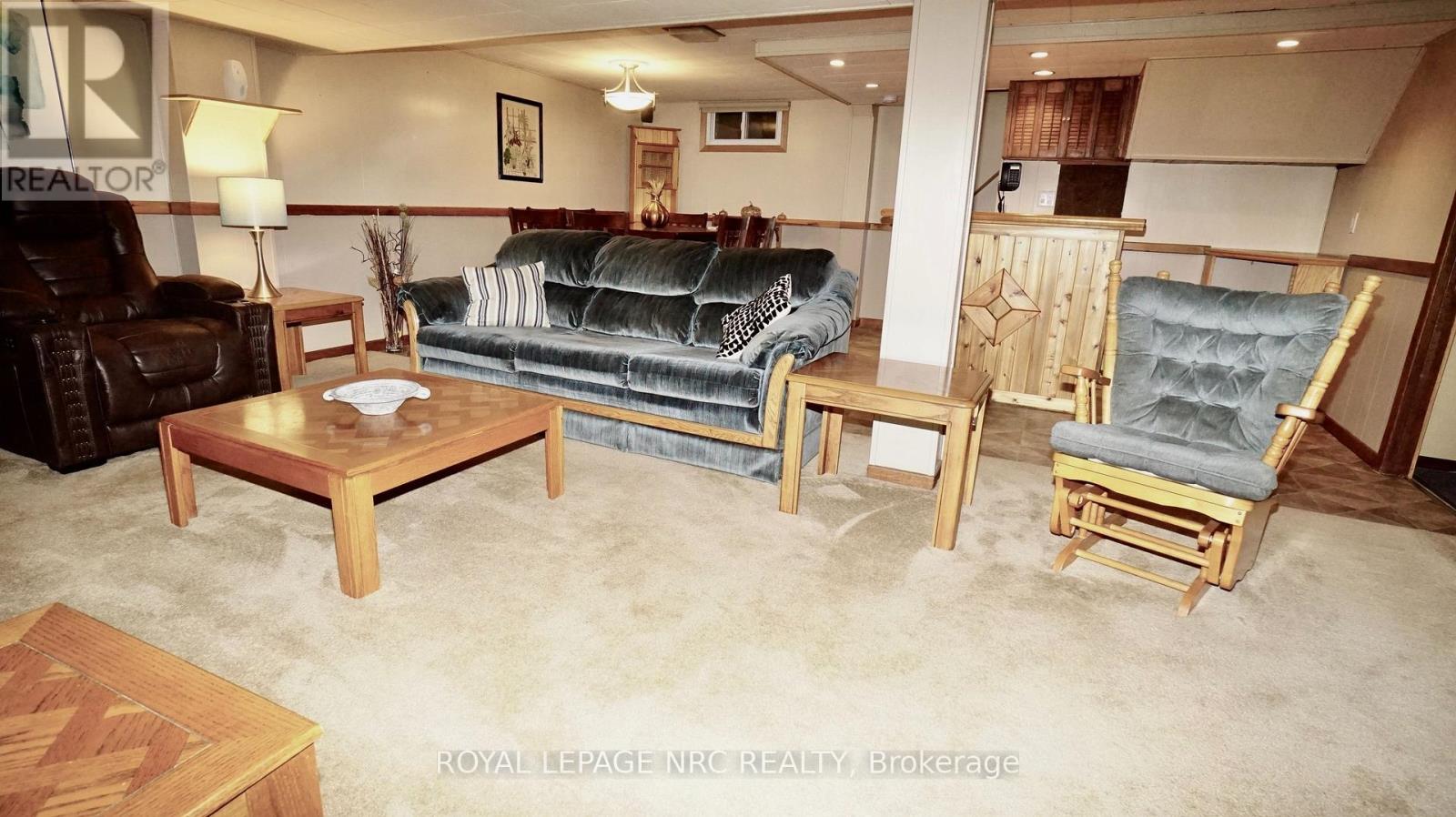 7030 Whitman Avenue — photo 29