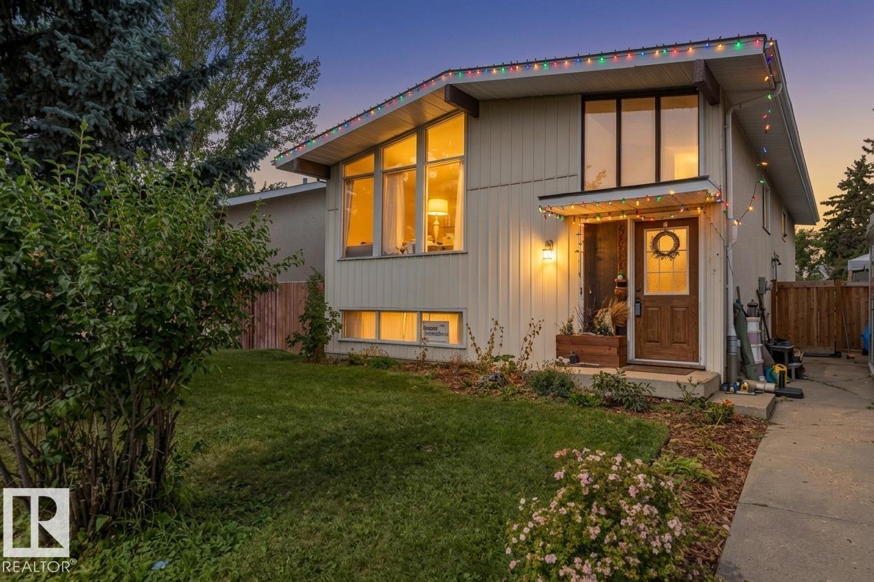 Photo of 8808 43 AV NW, Edmonton