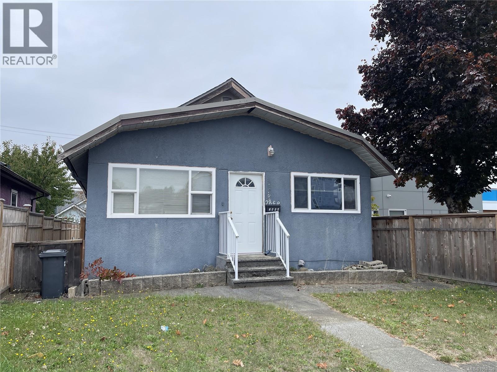 2868 3rd Ave - 1