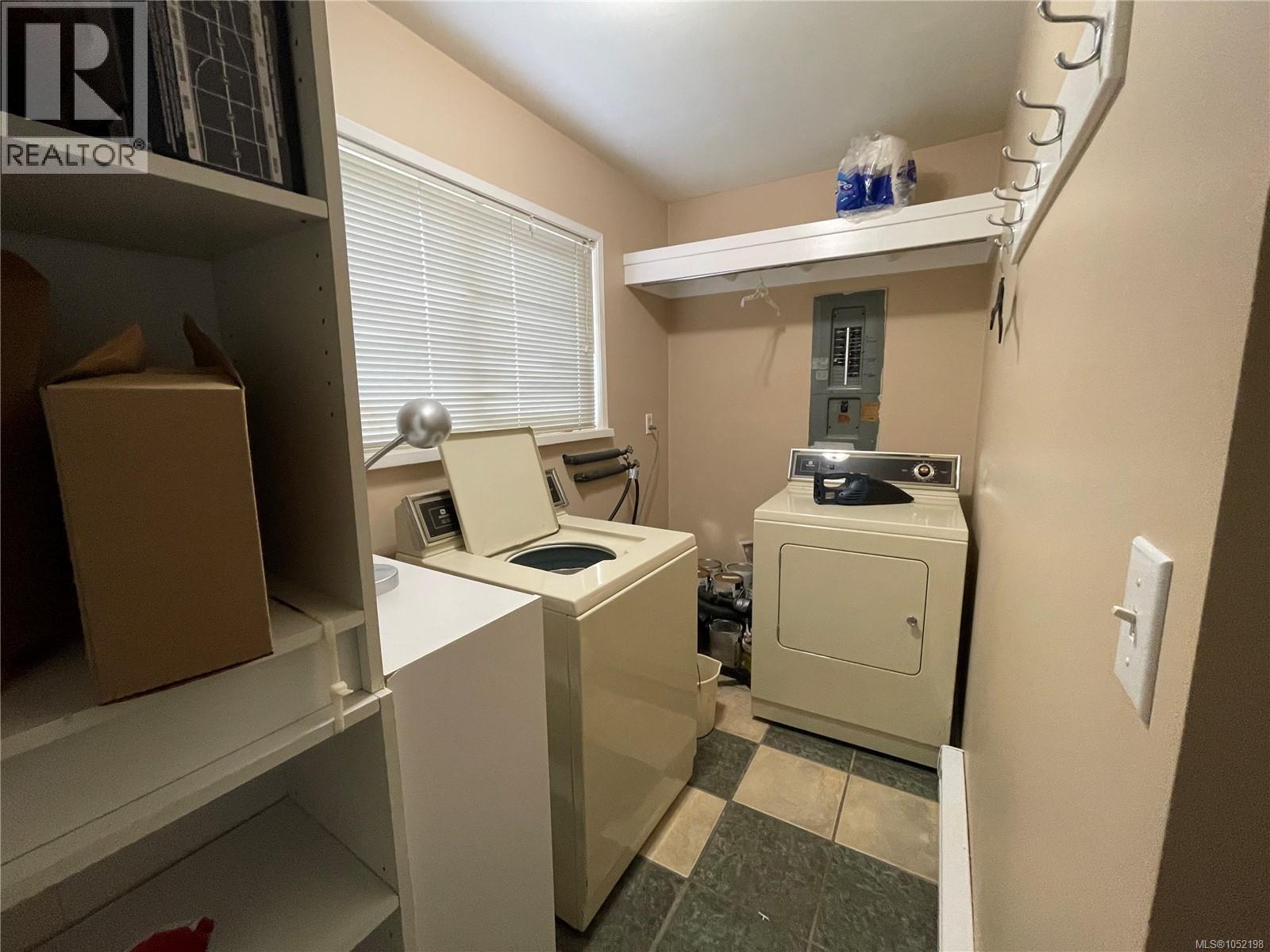 2868 3rd Ave - 10