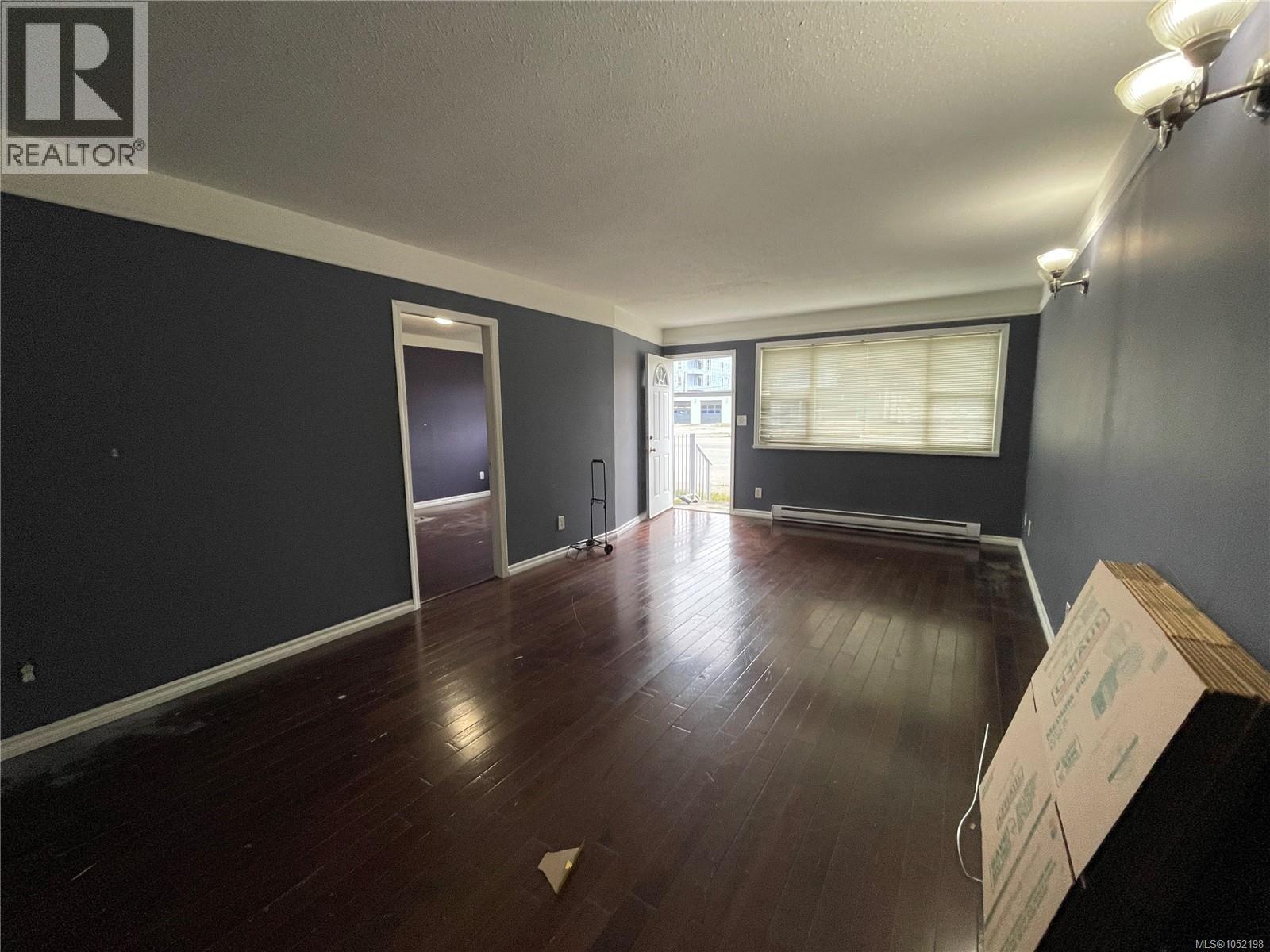2868 3rd Ave - 11