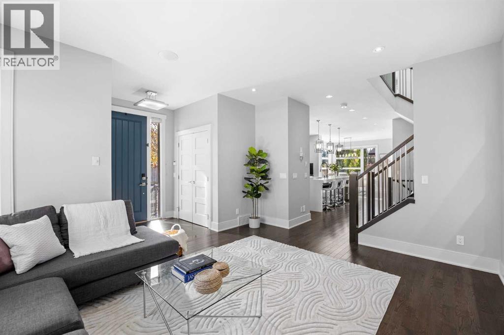 2750 26 Avenue SW - photo 11