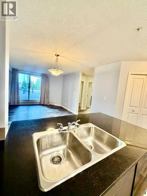 #106 5 saddlestone Way NE - 5