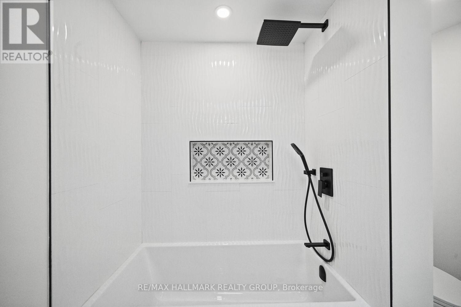 14 Kaymar Drive — photo 27