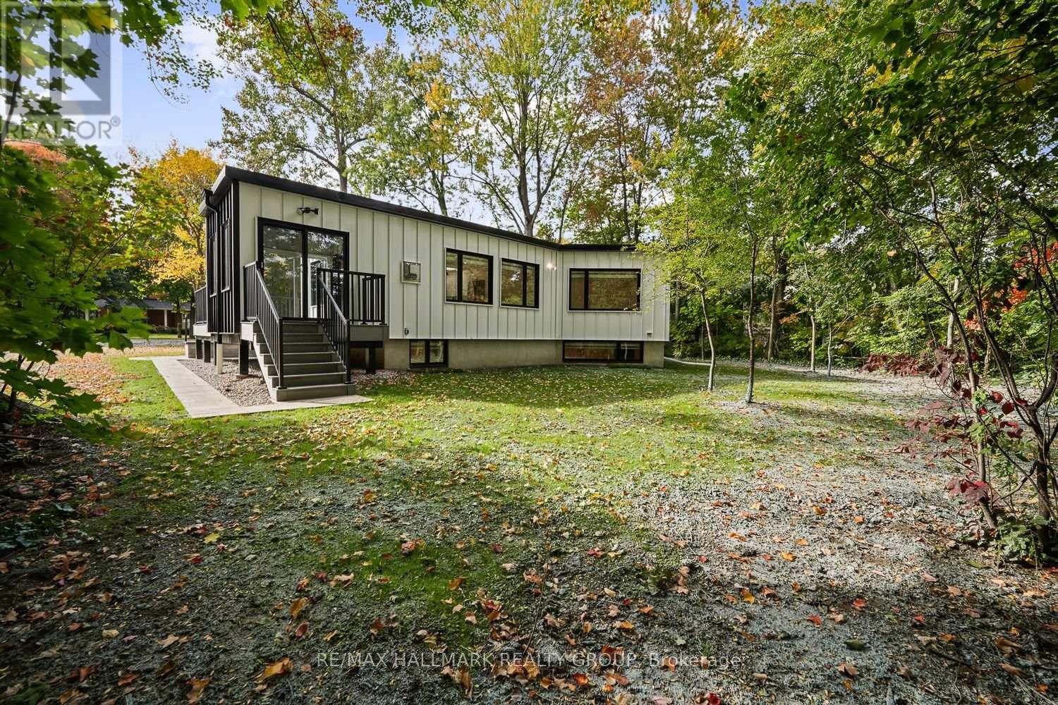 14 Kaymar Drive — photo 43