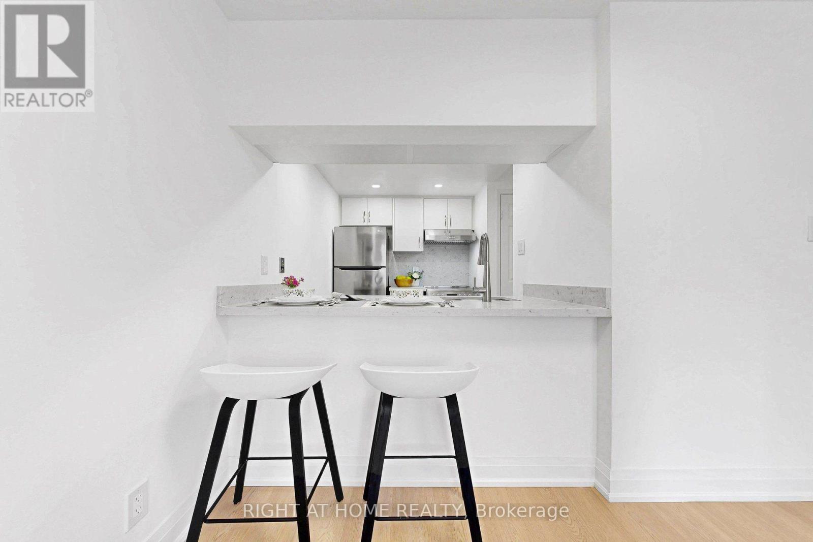 909- 44 Gerrard Street West, Toronto, ON photo 11