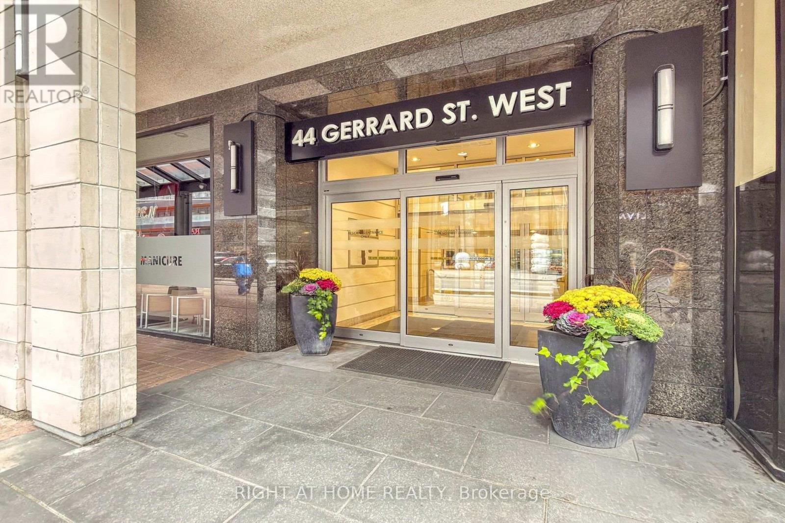 909 - 44 GERRARD STREET W, Toronto (Bay Street Corridor) — photo 2