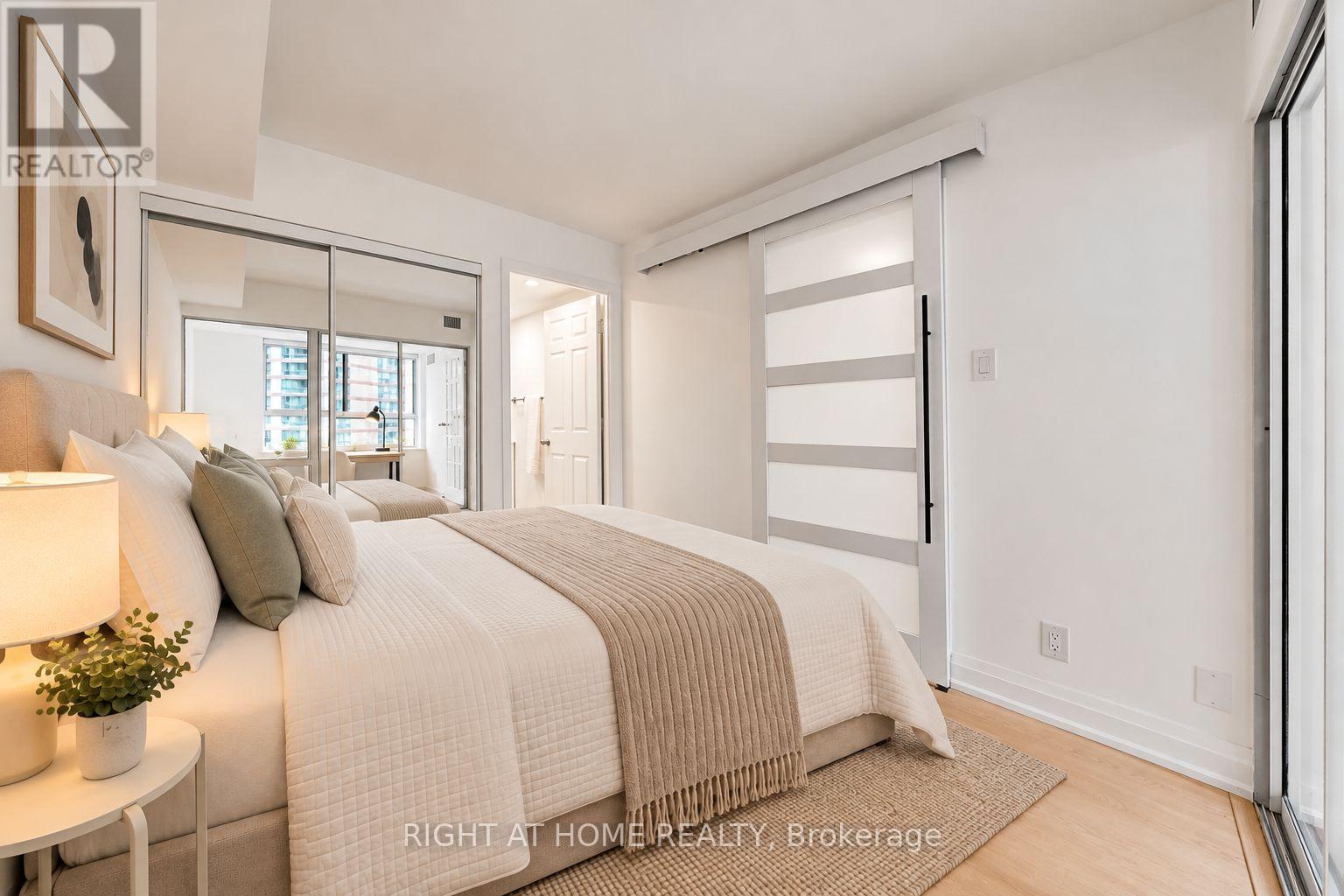 909- 44 Gerrard Street West, Toronto, ON photo 20