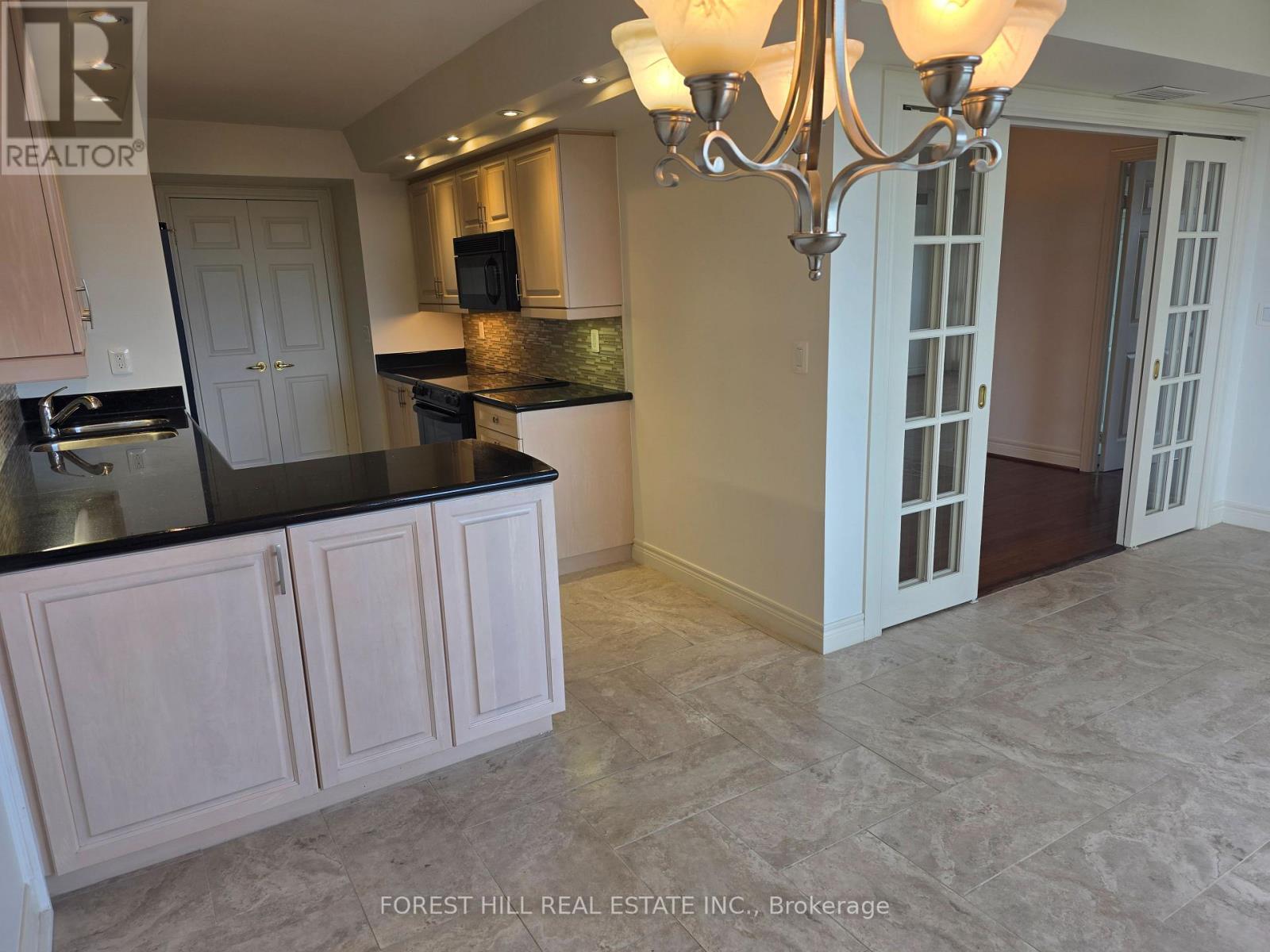 609 - 89 SKYMARK DRIVE, Toronto (Hillcrest Village) — photo 6