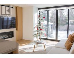 127 Glenvale Boulevard, Toronto, ON M4G2W1 Photo 11