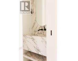 127 Glenvale Boulevard, Toronto, ON M4G2W1 Photo 14