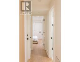 127 Glenvale Boulevard, Toronto, ON M4G2W1 Photo 26