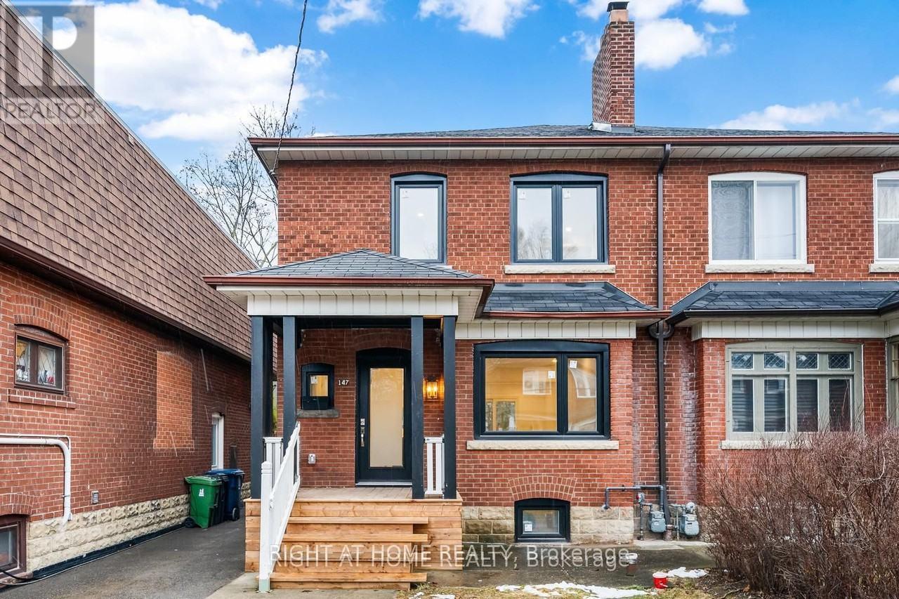 147 FORMAN AVENUE - 2