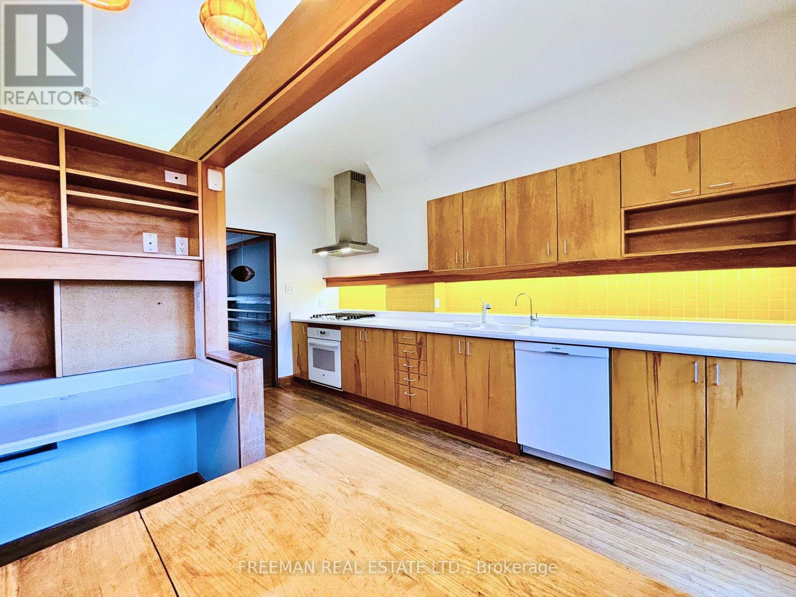 597 Palmerston Avenue — photo 13