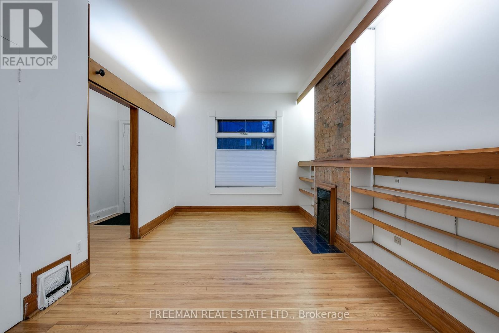 597 PALMERSTON AVENUE, Toronto (Annex) — photo 3