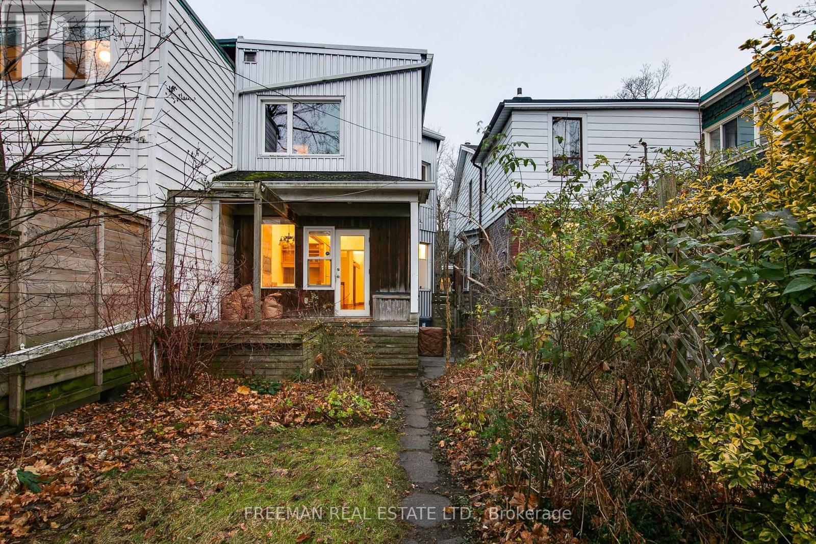 597 Palmerston Avenue — photo 31