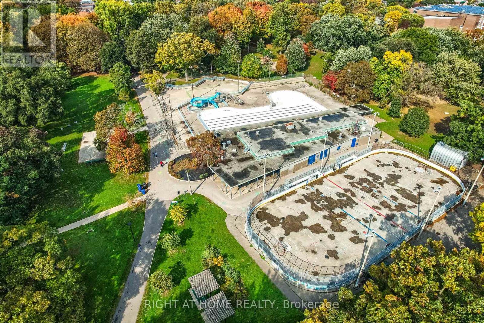 356 Woodfield Road — photo 47