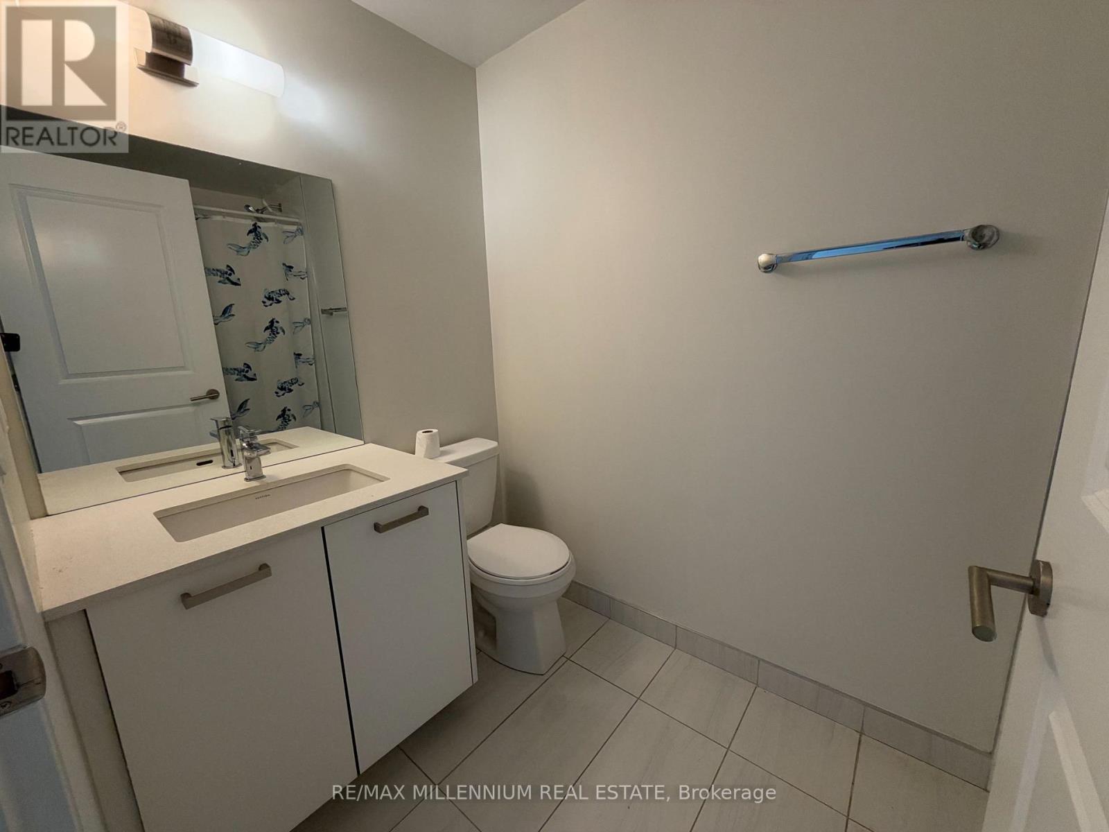 1630 Queen Street East — photo 13