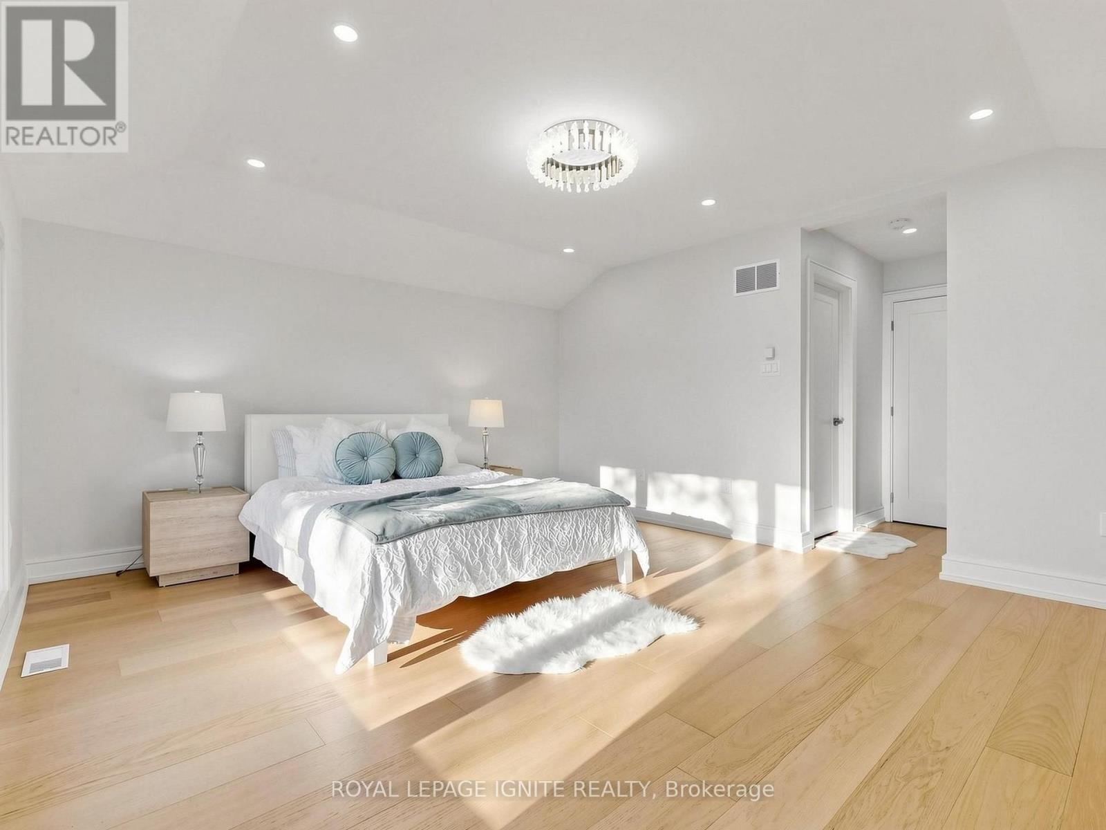 52a Robinson Avenue — photo 34