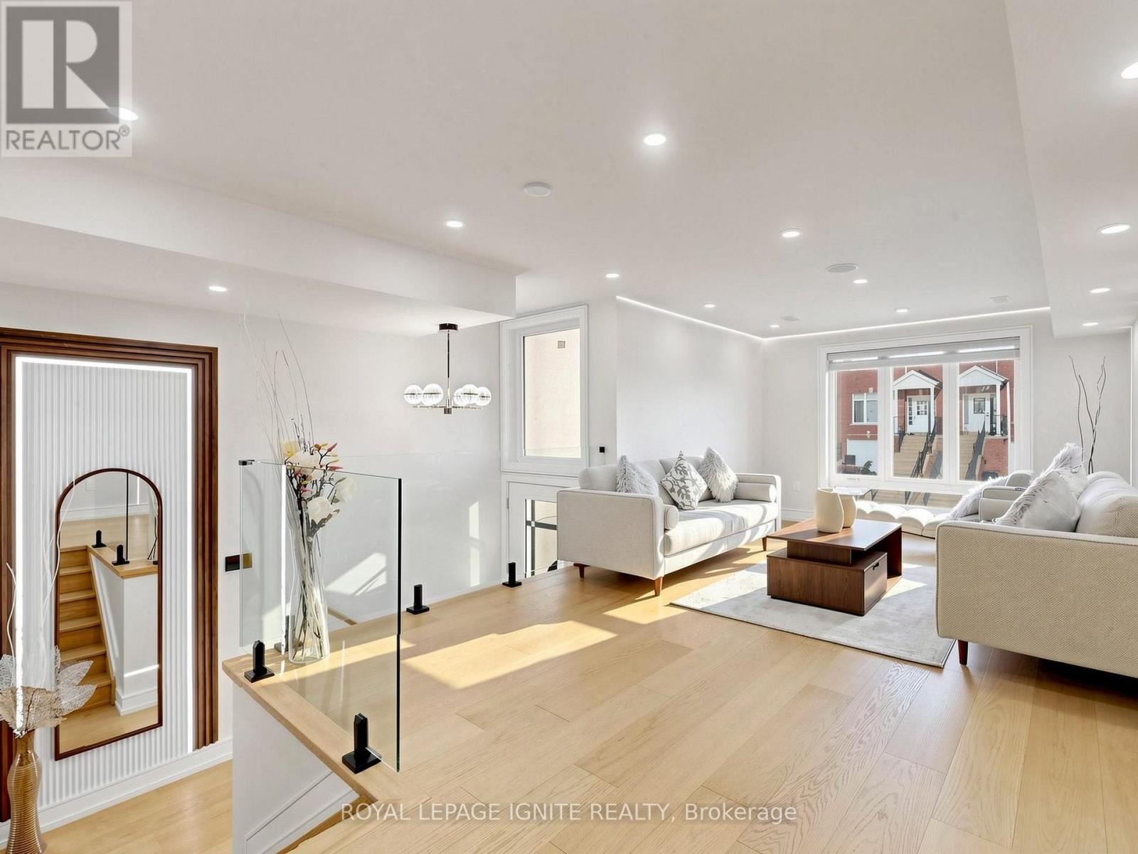 52A ROBINSON AVENUE, Toronto (Oakridge) — photo 4