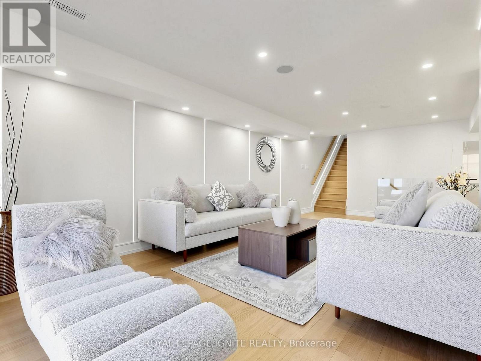 52A ROBINSON AVENUE, Toronto (Oakridge) — photo 6