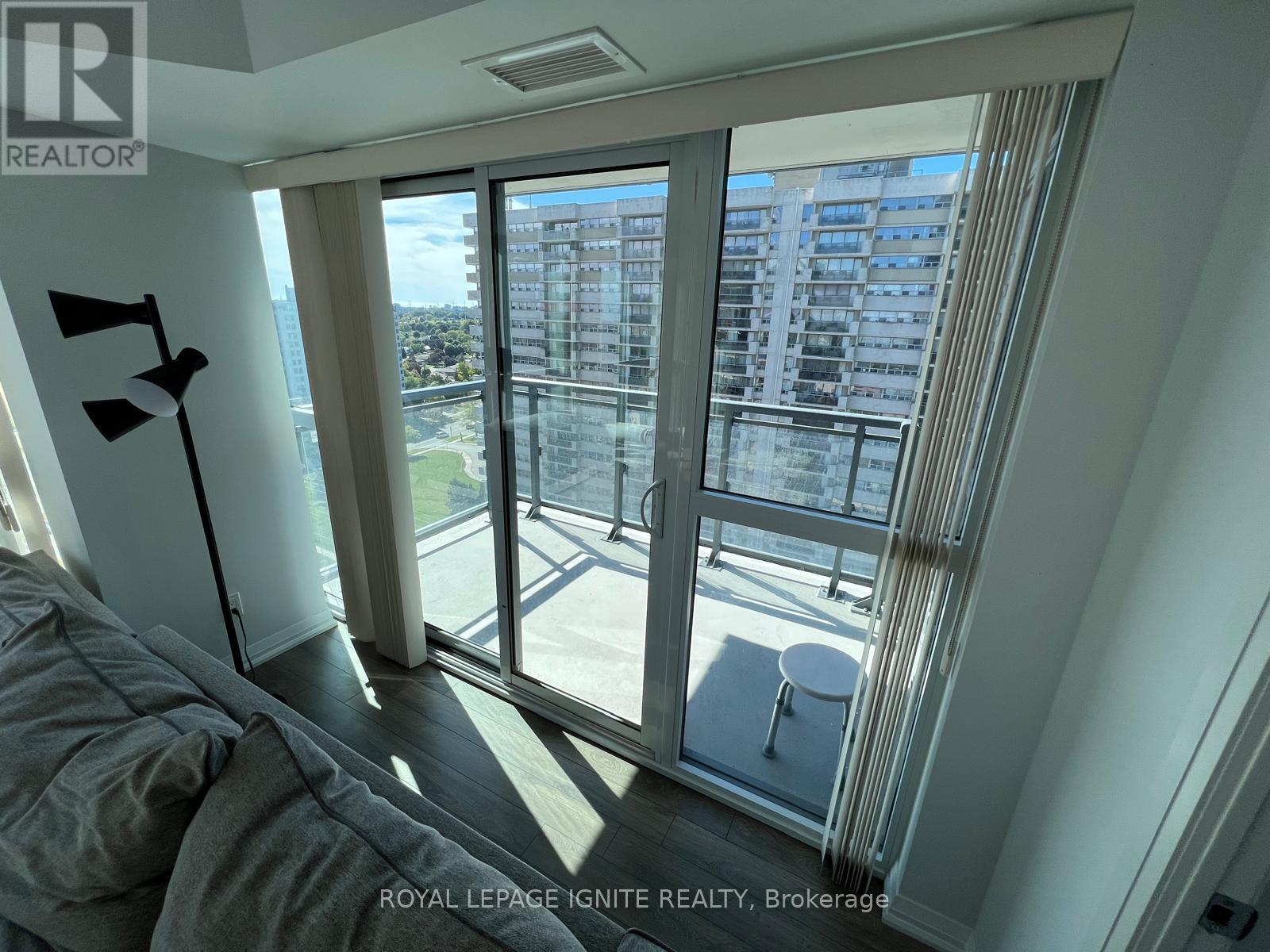 1502 - 30 MEADOWGLEN PLACE, Toronto (Woburn) — photo 6