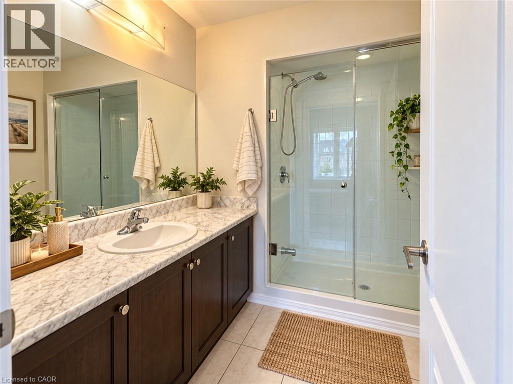 25 SUMAC Drive, Caledonia — photo 5