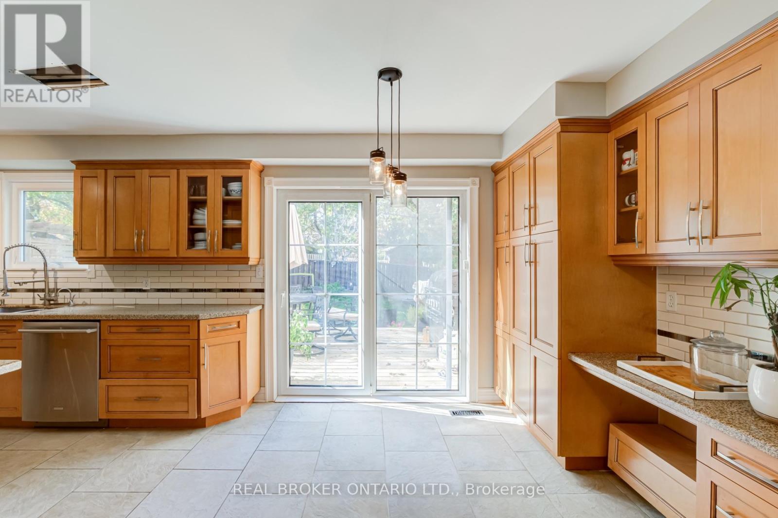 96 Rutledge Avenue — photo 23