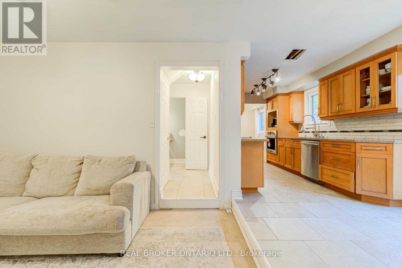 96 Rutledge Avenue — photo 28