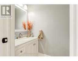 96 Rutledge Avenue, Newmarket, ON L3Y5T4 Photo 30