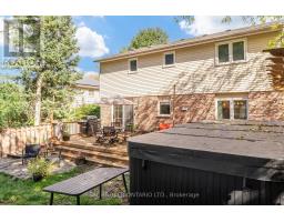 96 Rutledge Avenue, Newmarket, ON L3Y5T4 Photo 39